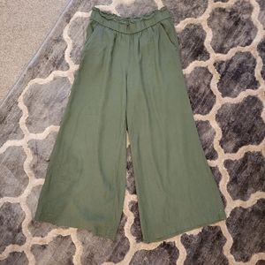 COPY - 3 for $10 on $5 items! Women's size small army green flowy pants.